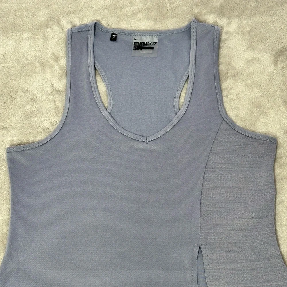 Gymshark Tank Top Women’s V Neck Size XS - Picture 3 of 7